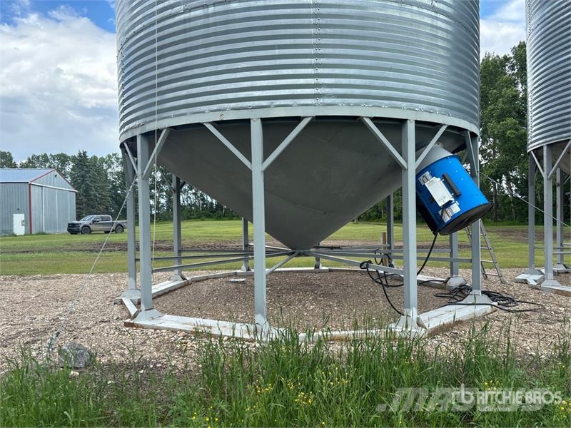  Westeel 1805 +/- 4900 bu 5 Ring Hopper Grain Bin Mašine za preradu i skladištenje berbe - Ostalo