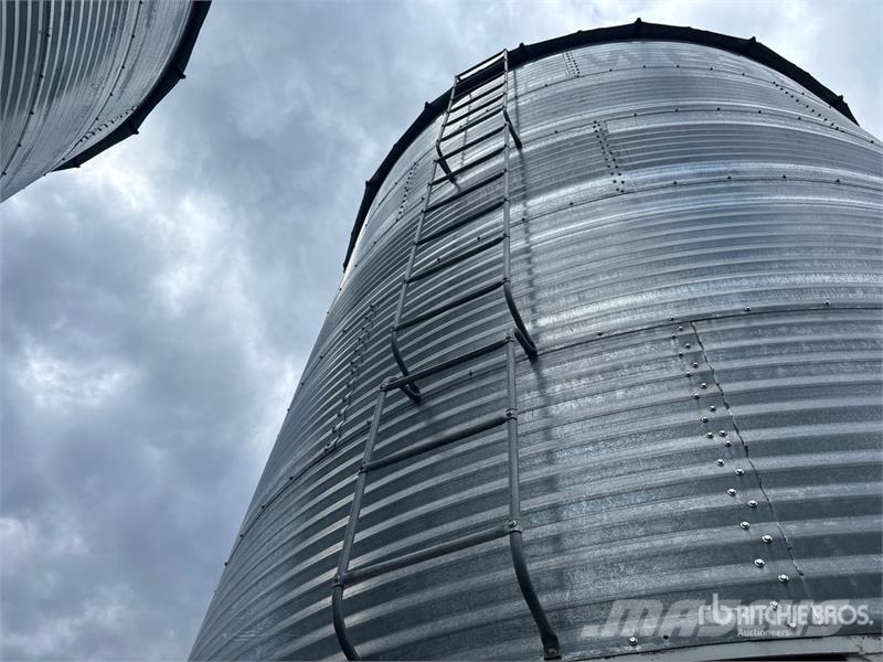  Westeel 1805 +/- 4900 bu 5 Ring Hopper Grain Bin Mašine za preradu i skladištenje berbe - Ostalo