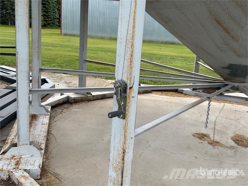  Westeel 1806 +/- 5700 bu 6 Ring Hopper Grain Bin Mašine za preradu i skladištenje berbe - Ostalo