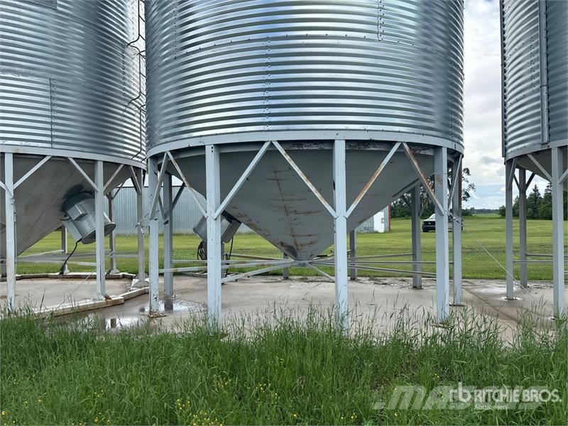  Westeel 1806 +/- 5700 bu 6 Ring Hopper Grain Bin Mašine za preradu i skladištenje berbe - Ostalo