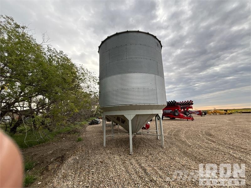 Westeel +/- 1900 bu 5 Ring Hopper Wet Grain Bin Crop processing and storage units/machines - Others
