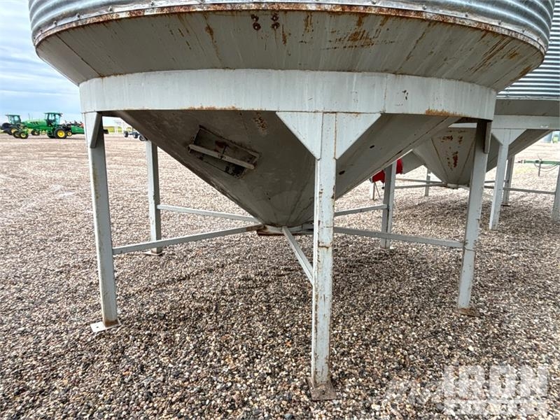 Westeel +/- 1900 bu 5 Ring Hopper Grain Bin Crop processing and storage units/machines - Others