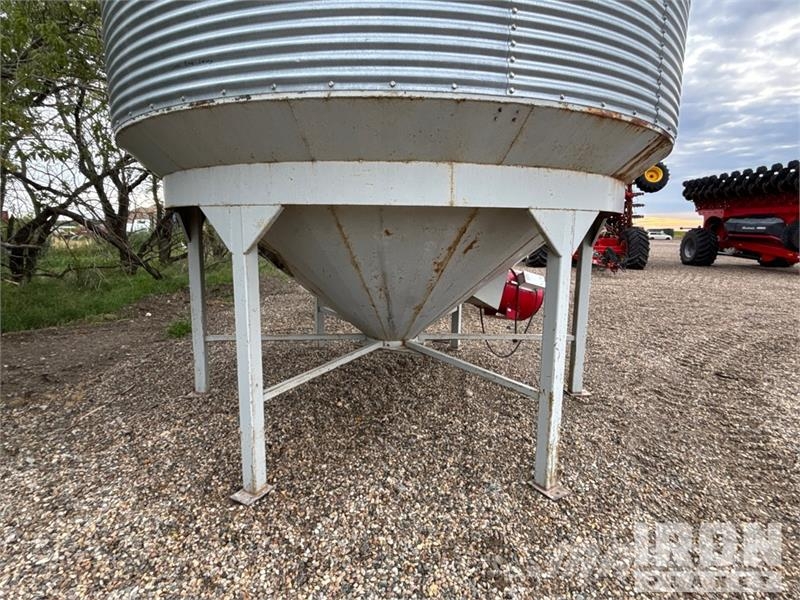 Westeel +/- 1900 bu 5 Ring Hopper Wet Grain Bin Crop processing and storage units/machines - Others