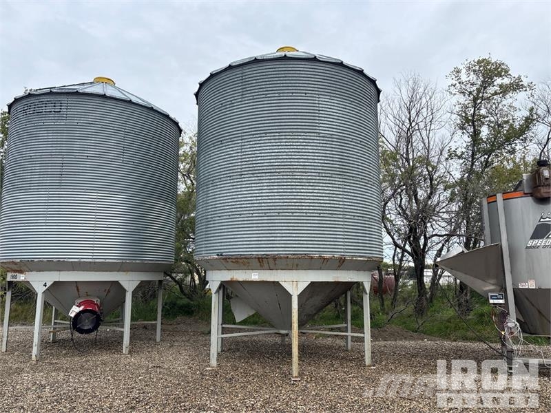 Westeel +/- 1900 bu 5 Ring Hopper Grain Bin Crop processing and storage units/machines - Others