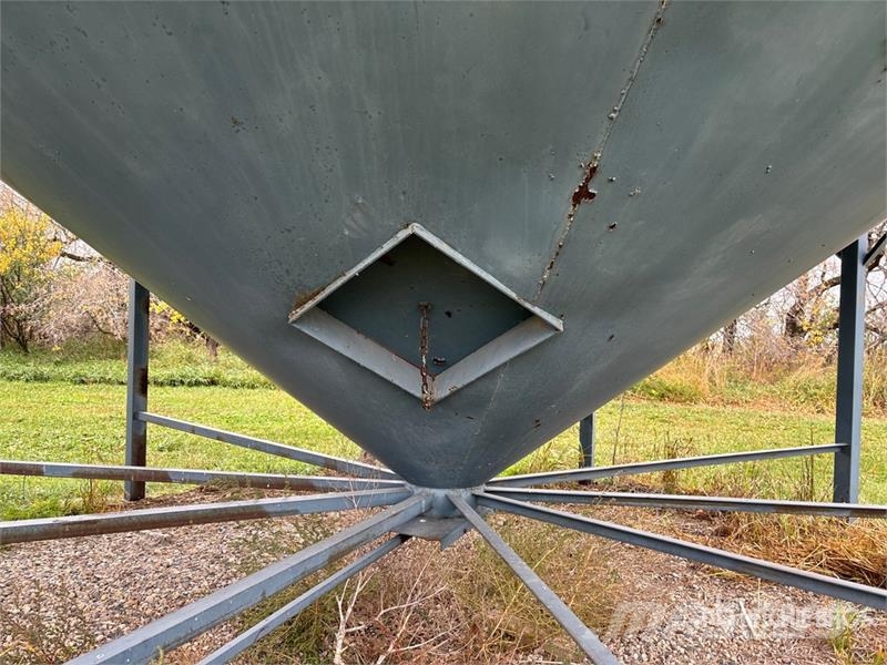  Westeel 1905 +/- 3400 bu 5 Ring Hopper Grain Bin Saagi töötlemise ja ladustamise seadmed - Muud