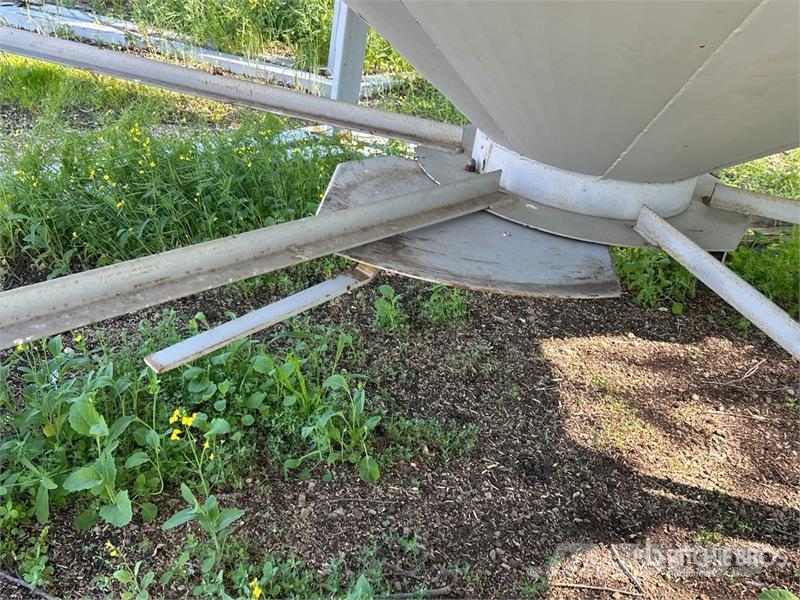  Westeel +/- 2100 bu 6 Ring Hopper Grain Bin Crop processing and storage units/machines - Others