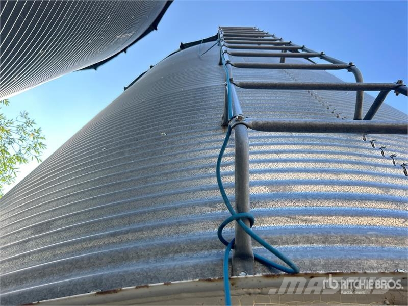  Westeel +/- 2100 bu 6 Ring Hopper Grain Bin Crop processing and storage units/machines - Others