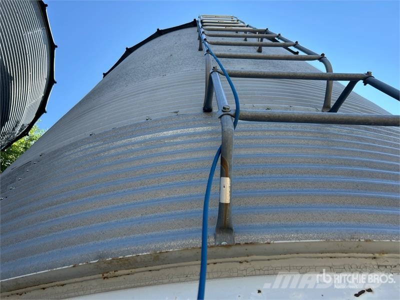 Westeel +/- 2100 bu 6 Ring Hopper Grain Bin Crop processing and storage units/machines - Others