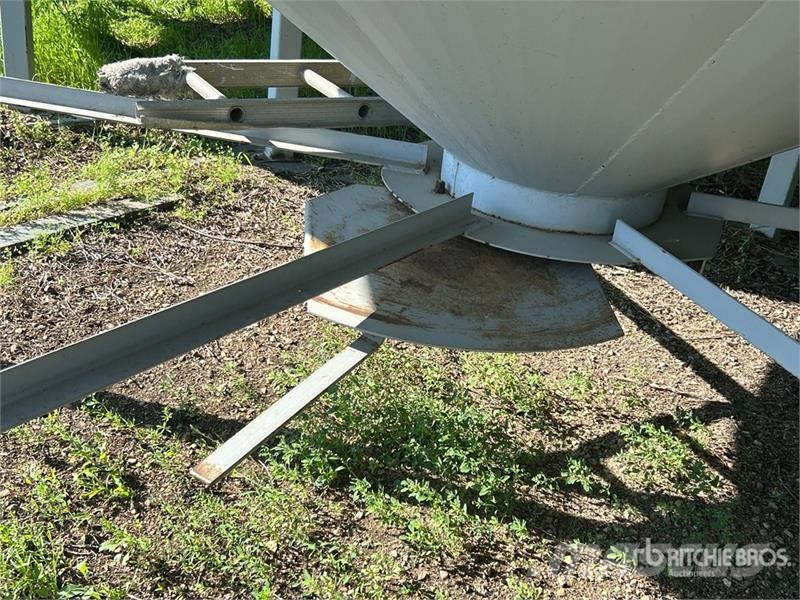 Westeel +/- 2100 bu 6 Ring Hopper Grain Bin Crop processing and storage units/machines - Others
