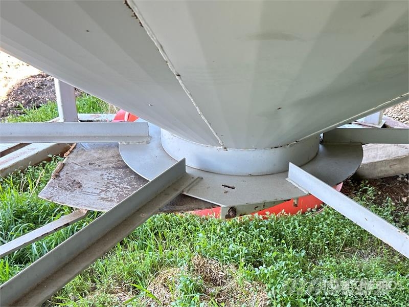 Westeel +/- 2100 bu 6 Ring Hopper Grain Bin Crop processing and storage units/machines - Others