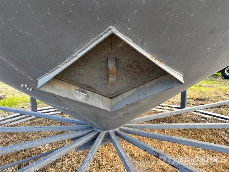 Westeel 2106 +/- 7000 bu 6 Ring Hopper Grain Bin Strojevi za preradu i skadištenje žetva - Ostalo