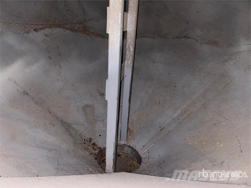 Westeel 2106 +/- 7000 bu 6 Ring Hopper Grain Bin Strojevi za preradu i skadištenje žetva - Ostalo