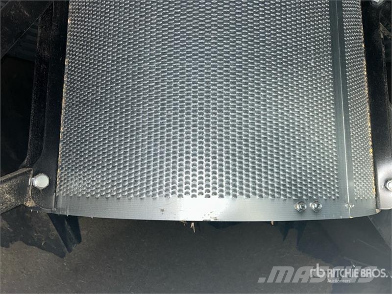  Westeel 2106 +/- 8500 bu 6 Ring Grain Bin Derliaus apdirbimas ir sandėliavimas/technika - Kita