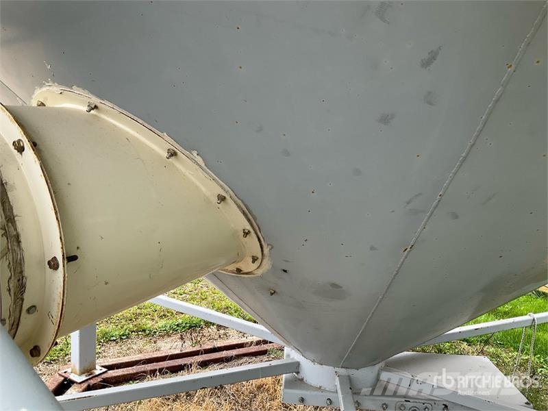 Westeel +/- 2200 bu 6 Ring Hopper Grain Bin Crop processing and storage units/machines - Others