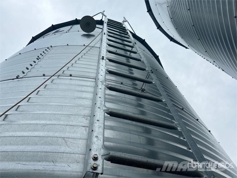Westeel +/- 2400 bu 4 Ring Hopper Grain Bin Procesadoras de cultivos y unidades de almacenamiento / máquinas - Otros