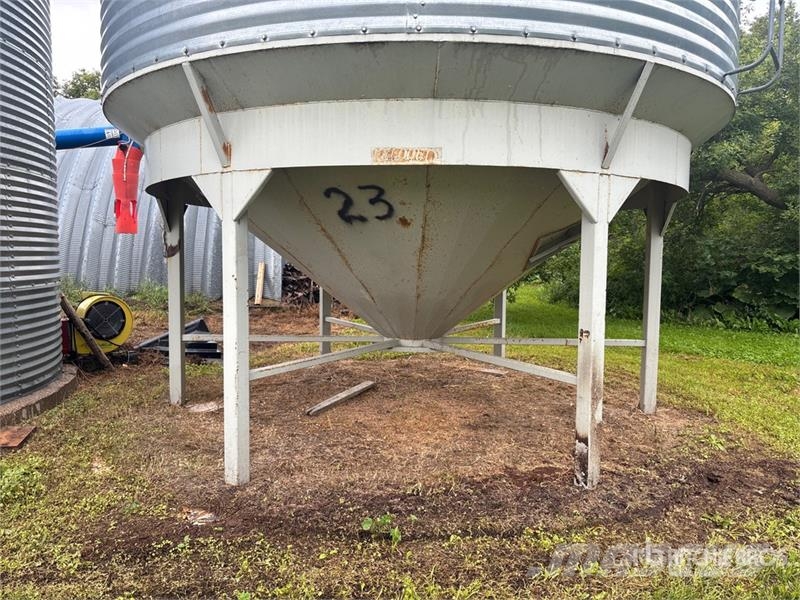  Westeel +/- 2400 bu 4 Ring Hopper Grain Bin Sonstige Ernte Verarbeitung und -lagerung