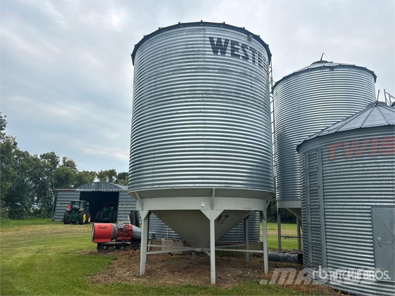 Westeel +/- 2400 bu 4 Ring Hopper Grain Bin Procesadoras de cultivos y unidades de almacenamiento / máquinas - Otros