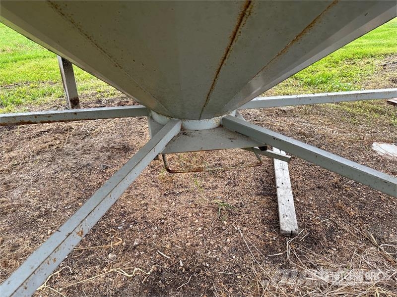  Westeel +/- 2400 bu 4 Ring Hopper Grain Bin Sonstige Ernte Verarbeitung und -lagerung