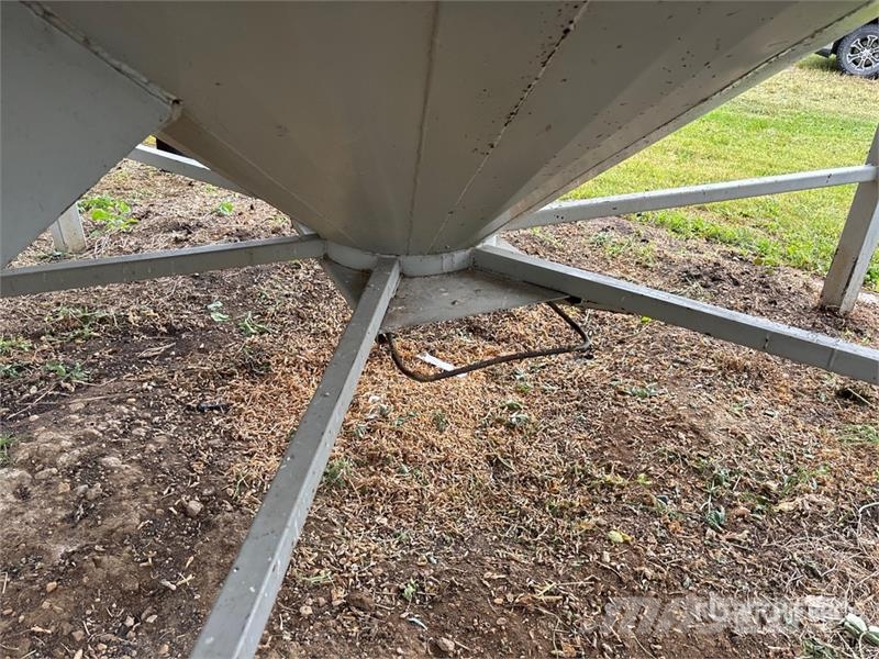 Westeel +/- 2400 bu 4 Ring Hopper . Grain Bin Gewasverwerking en opslagmachines - Overigen