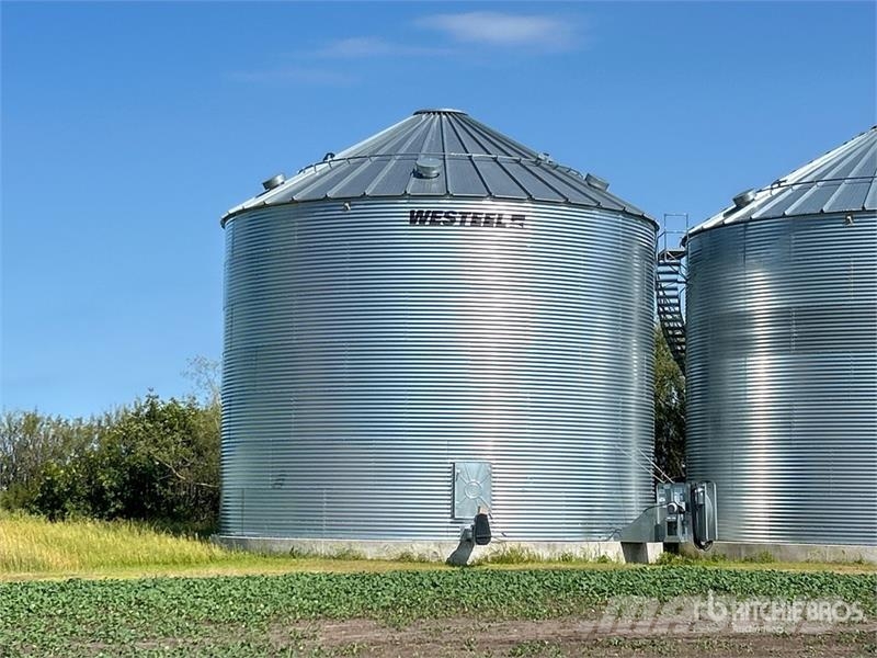 Westeel +/- 24750 bu 7 Ring Grain Bin 作物プロセスッサーと収納ユニット/機械 - その他