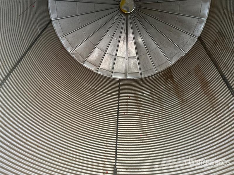  Westeel +/- 2550 bu 8 Ring Grain Bin Termény feldolgozó/tároló berendezések - Egyebek
