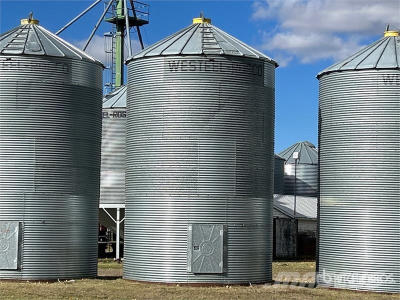  Westeel +/- 2550 bu 8 Ring Grain Bin Unidades/máquinas de processamento e armazenamento de culturas - Outros