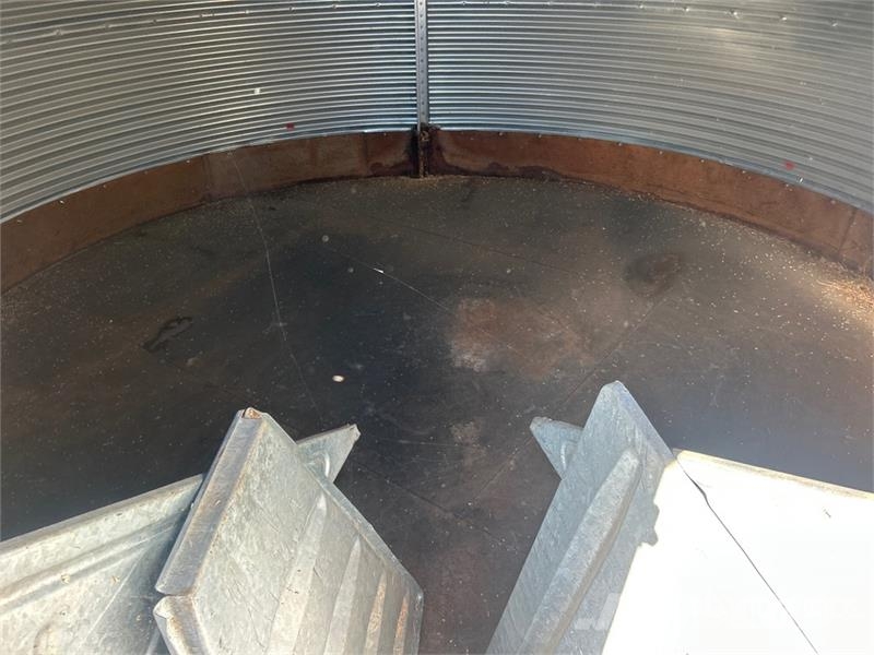 Westeel +/- 2550 bu 8 Ring Grain Bin Termény feldolgozó/tároló berendezések - Egyebek