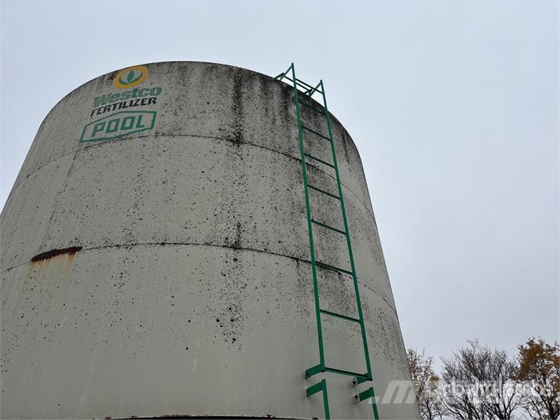  Westeel +/- 2750 bu Smooth Wall Hopper Grain Bin Saagi töötlemise ja ladustamise seadmed - Muud