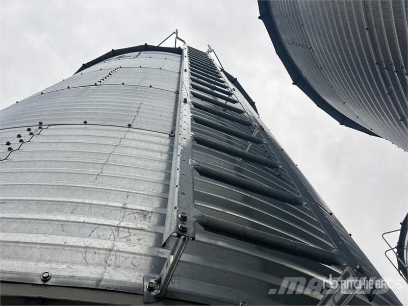  Westeel +/- 3000 bu 5 Ring Hopper Grain Bin Procesadoras de cultivos y unidades de almacenamiento / máquinas - Otros