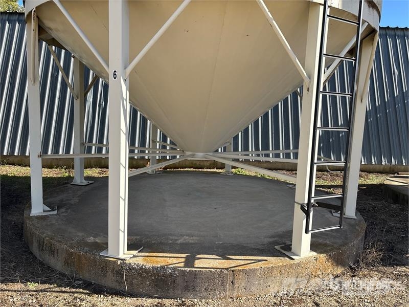 Westeel +/- 3500 bu 4 Ring Smooth Wall Hopper Grai Sonstige Ernte Verarbeitung und -lagerung