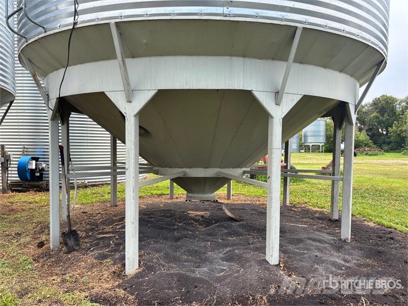 Westeel +/- 4000 bu 4 Ring Hopper . Grain Bin Gewasverwerking en opslagmachines - Overigen