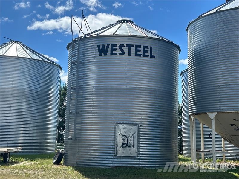  Westeel +/- 4000 bu 5 Ring Grain Bin Foredlings- og lagerhåndteringsutstyr - Annet