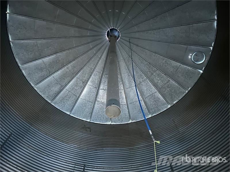  Westeel +/- 4000 bu 7 Ring Hopper Grain Bin وحدات / آلات معالجة المحاصيل وتخزينها - أخرى