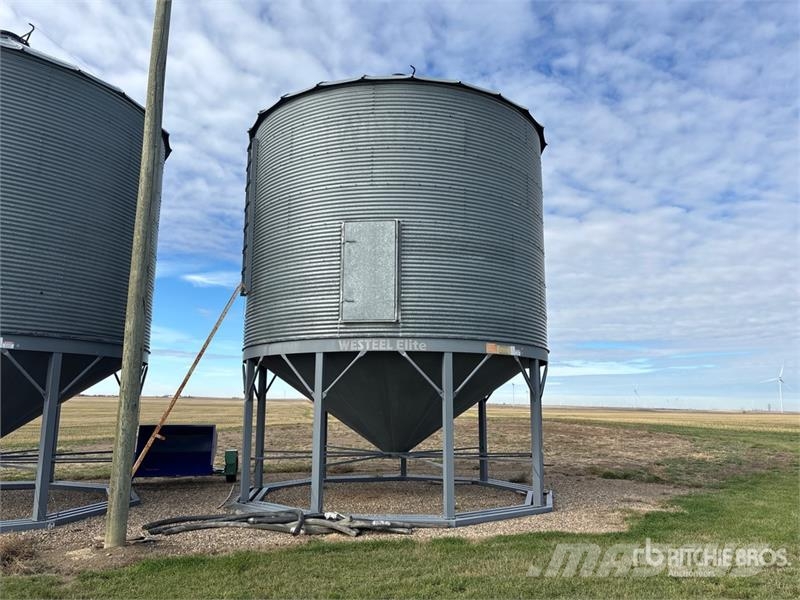  Westeel +/- 4000 bu 7 Ring Hopper Grain Bin وحدات / آلات معالجة المحاصيل وتخزينها - أخرى