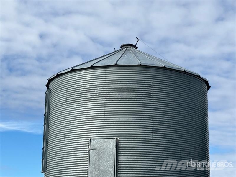  Westeel +/- 4000 bu 7 Ring Hopper Grain Bin وحدات / آلات معالجة المحاصيل وتخزينها - أخرى