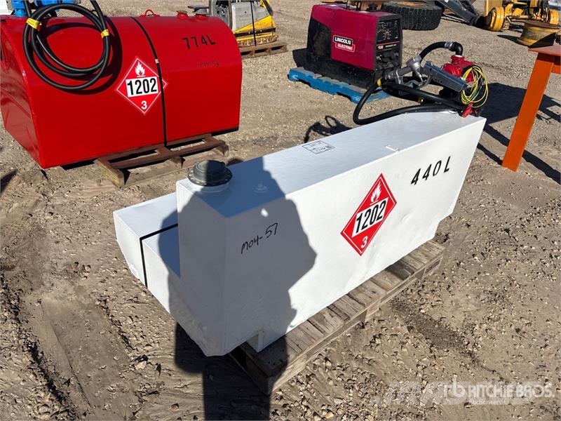 Westeel 440 L Steel Fuel Tank Üzemanyag- és adaléktartályok