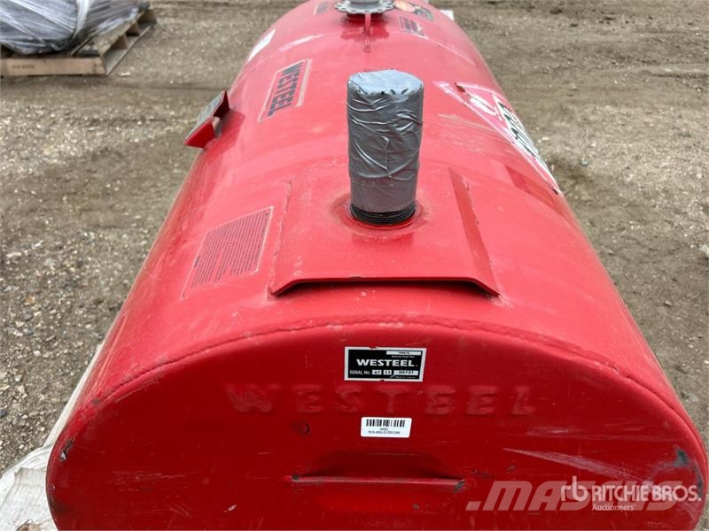 Westeel 444 L Portable Fuel Tank Kütusemahutid