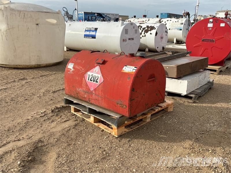  Westeel 444 L Steel Fuel Tank Polttoaine- ja lisäainesäiliöt