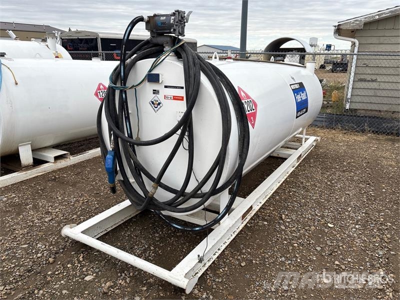 Westeel 4460 L Skid Mounted Steel Diesel Tank 연료 및 첨가제 탱크