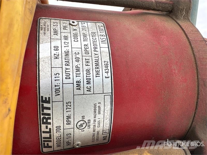  Westeel 4460 L Skid Mounted Steel Diesel Tank Brændstof- og tilsætningstank.