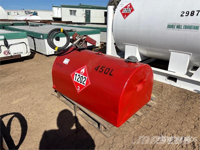 Westeel 450 L Steel Fuel Tank Fuel and additive tanks