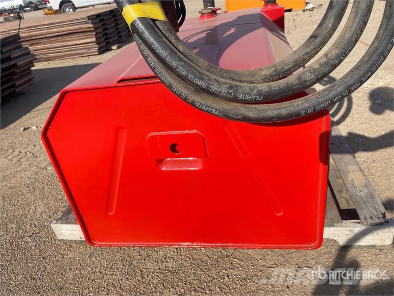 Westeel 450 L Steel Fuel Tank 연료 및 첨가제 탱크
