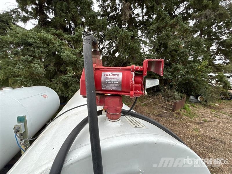 Westeel 4546 L Skid Mounted Steel Diesel Fuel Tank Fuel and additive tanks