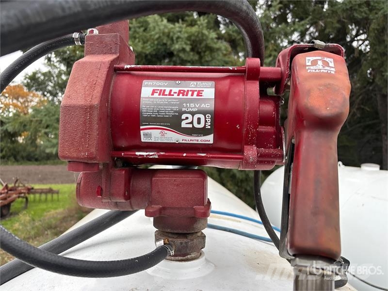 Westeel 4546 L Skid Mounted Steel Diesel Fuel Tank Fuel and additive tanks