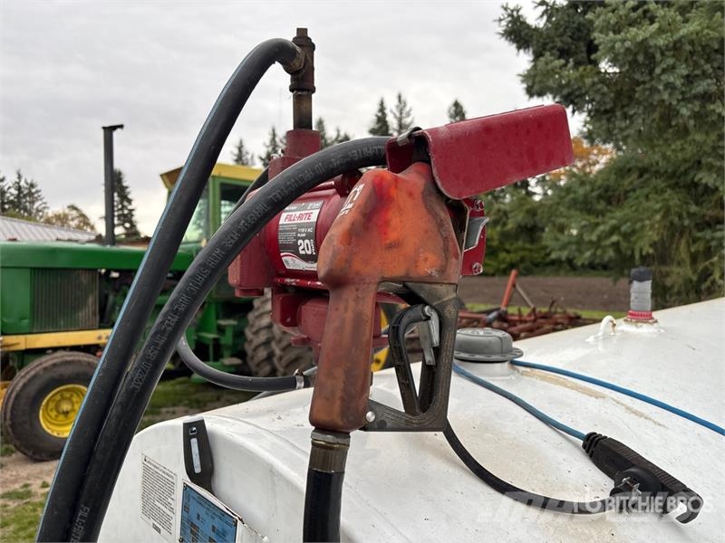 Westeel 4546 L Skid Mounted Steel Diesel Fuel Tank Fuel and additive tanks