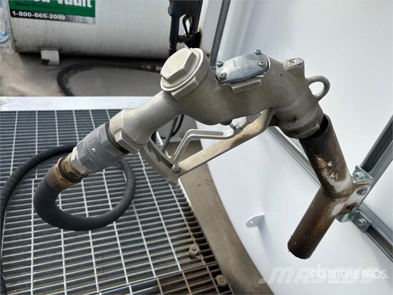 Westeel 49775 L Skid Mounted Steel Diesel Fuel Tan Üzemanyag- és adaléktartályok
