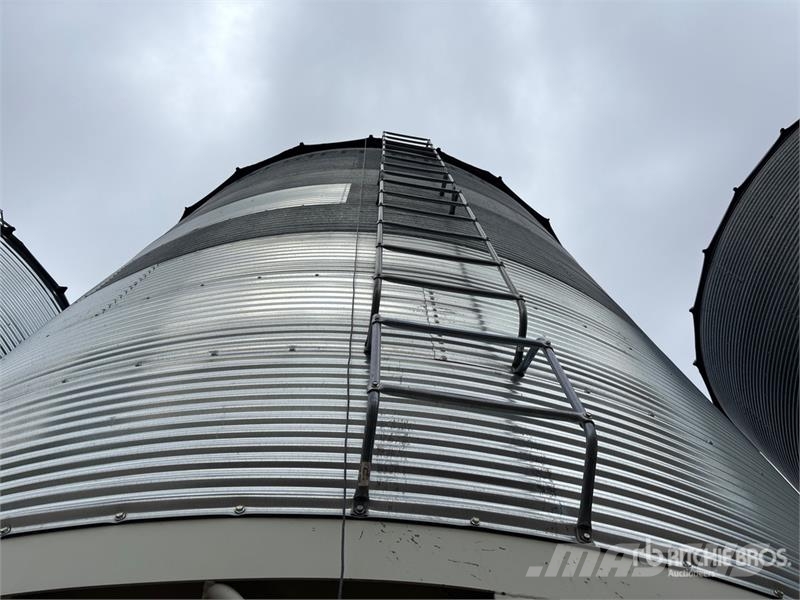 Westeel +/- 5500 bu 8 Ring Hopper Grain Bin Stockage, conditionnement - Autres