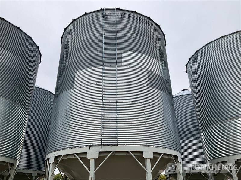 Westeel +/- 5500 bu 8 Ring Hopper Grain Bin Crop processing and storage units/machines - Others