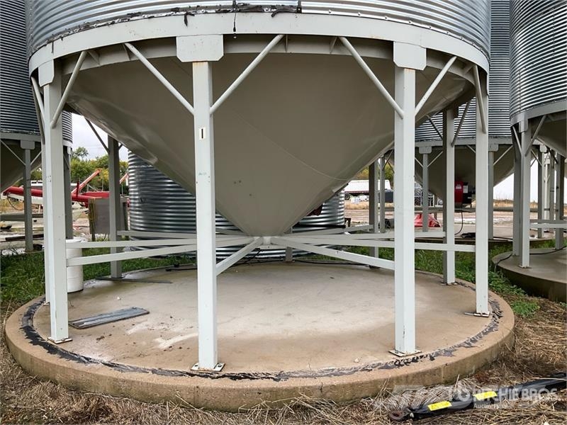 Westeel +/- 5500 bu 8 Ring Hopper Grain Bin Crop processing and storage units/machines - Others