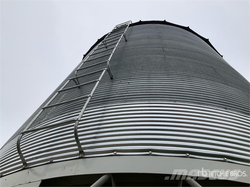  Westeel +/- 5500 bu 8 Ring Hopper Grain Bin Macchine/unitá di lavorazione e stoccaggio/altri
